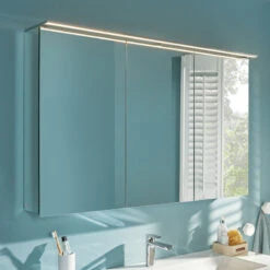 Villeroy & Boch Finero Spiegelschrank A4671300 Mit Beleuchtung, 1307 X 758 X 220 Mm