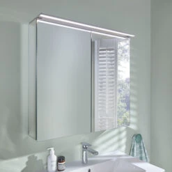 Villeroy & Boch Finero Spiegelschrank A4678000 Mit Beleuchtung, 807 X 758 X 220 Mm