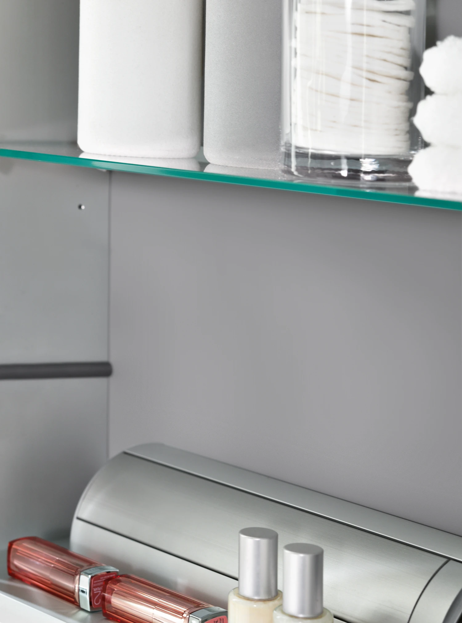 Villeroy & Boch My View-In Spiegelschrank A4351200 120,1 X 74,7 X 10,7 Cm, LED, 3 Türen 9 Villeroy & Boch My View-In Spiegelschrank A4351200 120,1 X 74,7 X 10,7 Cm, LED, 3 Türen – Bild 7