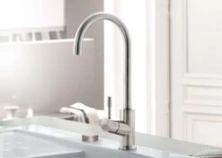 Villeroy Und Boch Abdeckkappe 94052661 Messing Chrom Glänzend, Rund, Für Einzeldrehgriff -Villeroy & Boch Villeroy und Boch Abdeckkappe 94052661 Messing chrom glaenzend rund fuer Einzeldrehgriff 1